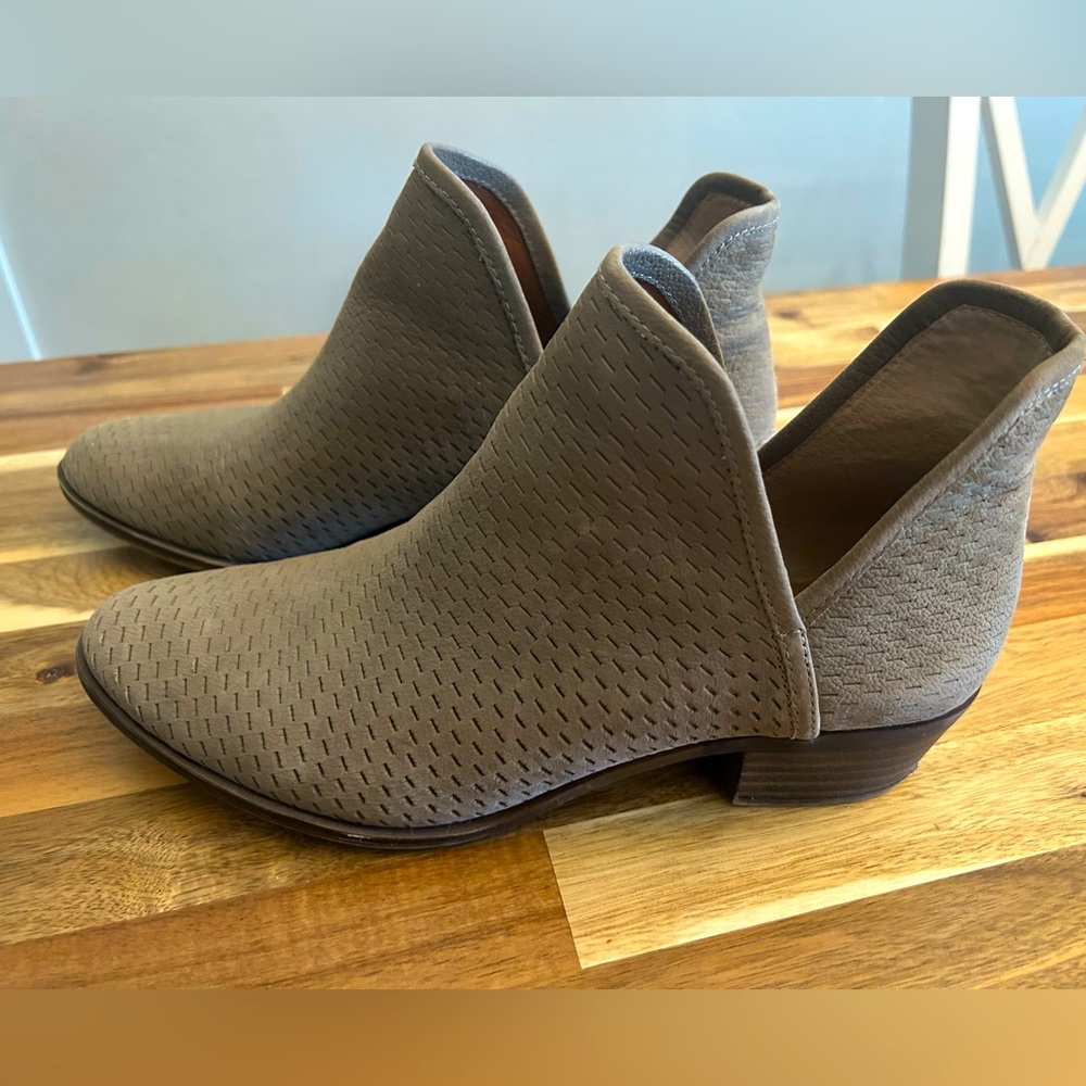 Lucky Brand Bailey Ankle Booties (size 11)